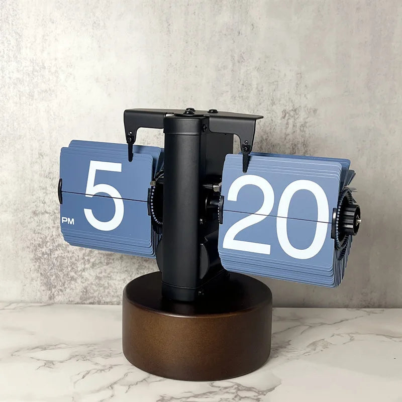 Creative Home Accessories Beech Walnut Automatic Page Clock Retro Living Room Decoration Small Balance Mechanical Resin Calendar